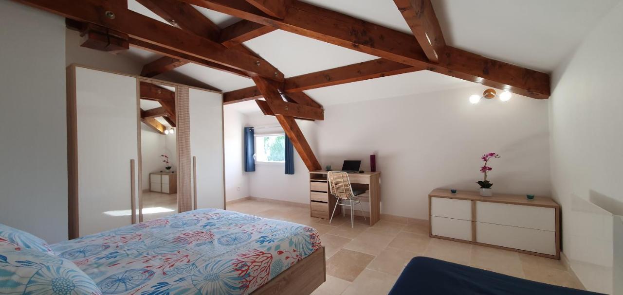 Maison calme et rénovée Oléa Provence, idéale pour passer des vacances dans le Sud Saint-Cannat Extérieur photo